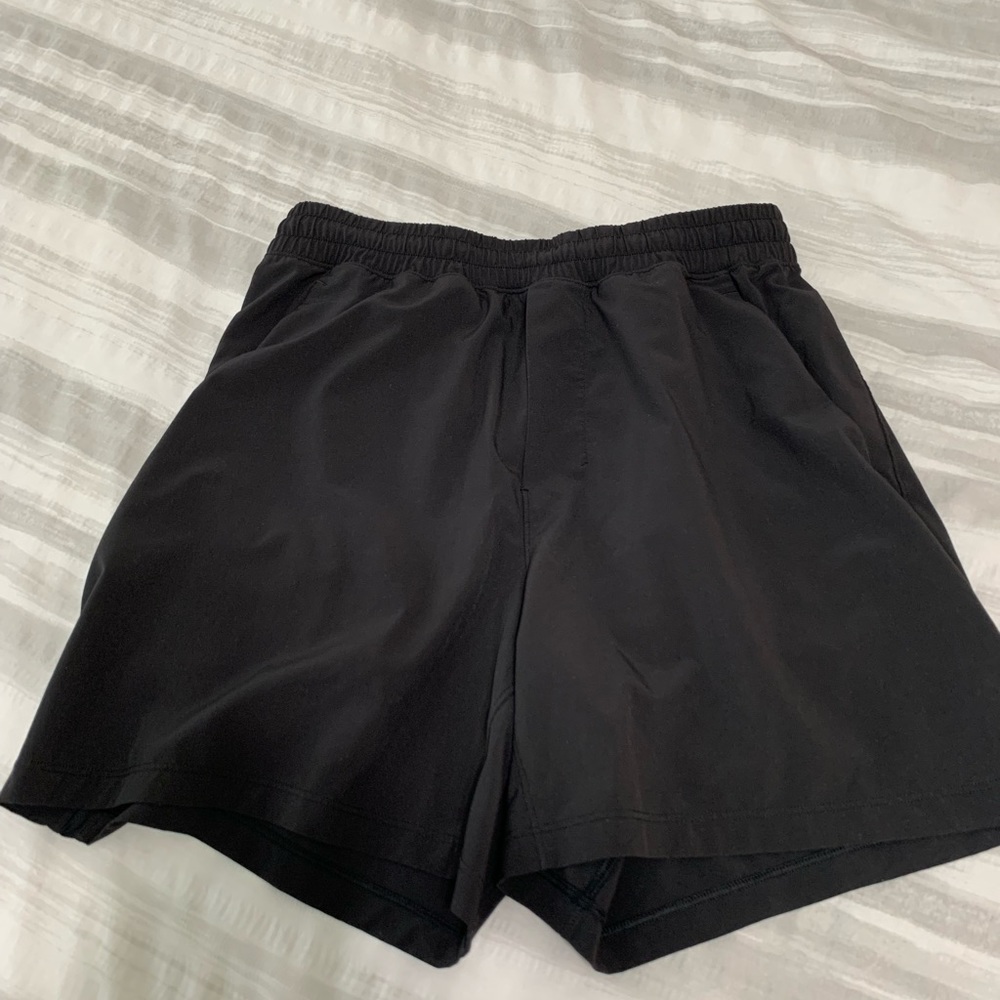 5 inch lululemon shorts